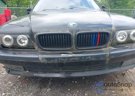2001 BMW 740Il из США, поврежденный, VIN WBAGH83411DP28499